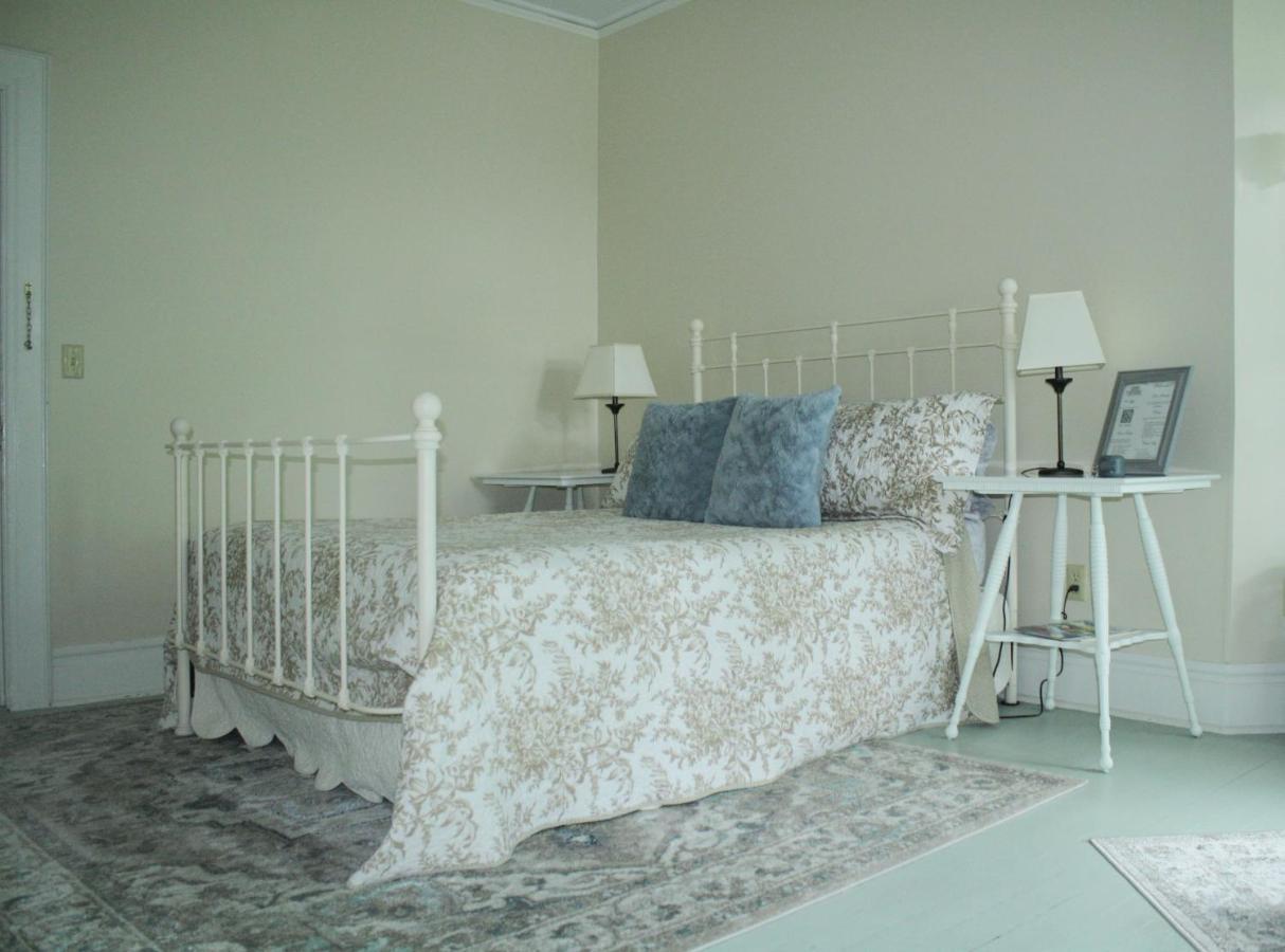 Franklin Manor Bed And Breakfast Saranac Lake Exterior foto